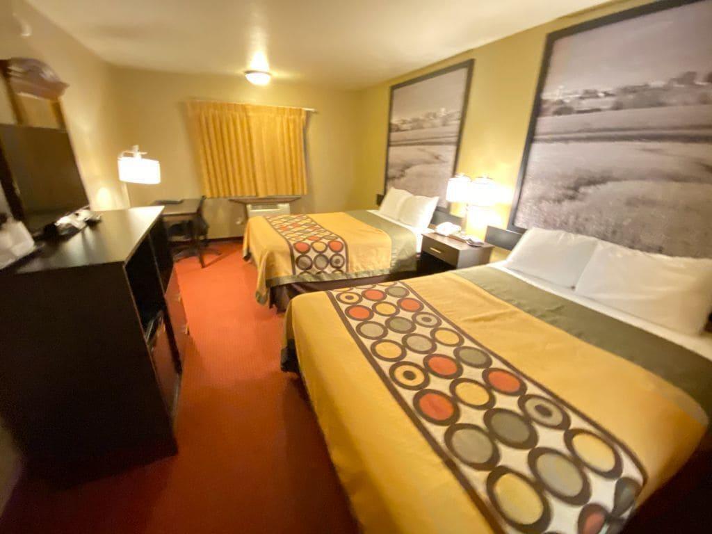 Super 8 By Wyndham Eau Claire Wi Hotel Екстериор снимка
